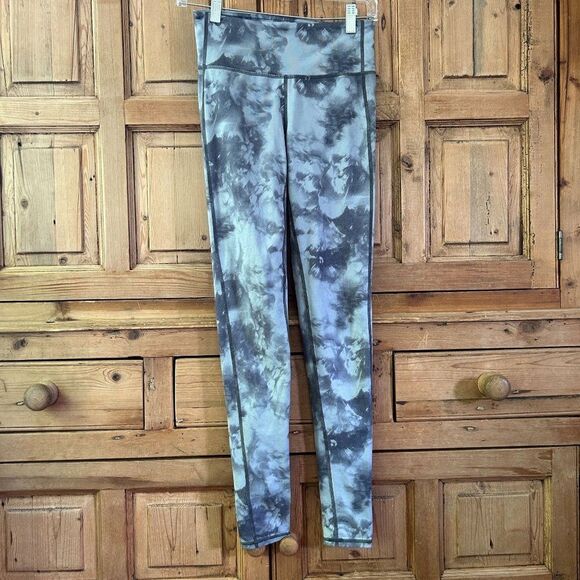 Athleta XS Chaturanga Tight Leggings Gray Cloud Gray Tie Dye Print - Picture 1 of 7